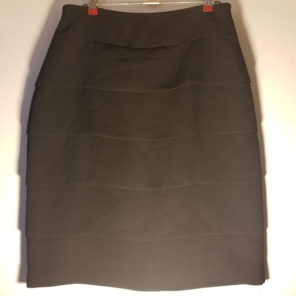 Jones Studio Skirt size 8 Classic Black Straight - Picture 1 of 6
